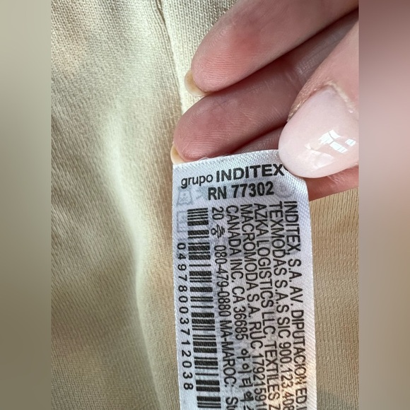 Zara cutout Cream Women's Top, size medium, EUC, bodycon, stretchy, knit - Picture 4 of 8